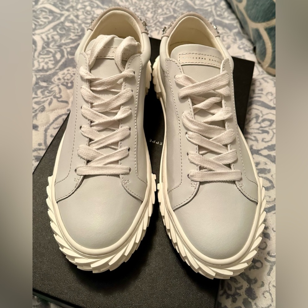 Giuseppe Zanotti Blabber Italian Leather women’s white sneakers with crystals 10